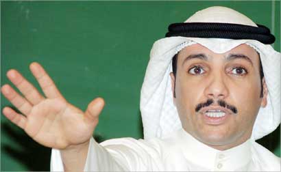 مرزوق الغانم رافضا الدعوات المطالبة بتعديل الدستور (تصوير طارق عز الدين)