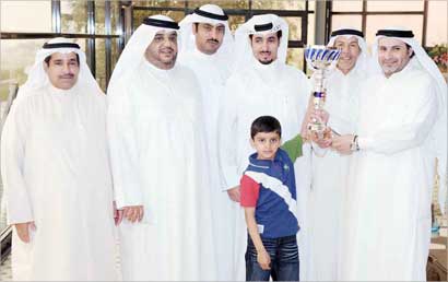 u0627u0644u0639u062au064au0628u064a u064au0633u0644u0645 u0627u0644u0643u0623u0633 u0625u0644u0649 u0645u0627u0644u0643 u0627u0644u062cu0648u0627u062f u0627u0644u0641u0627u0626u0632