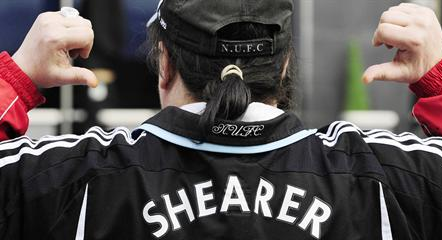 u0645u0634u062cu0639 u0644u0646u064au0648u0643u0627u0633u0644 u0645u0631u062au062fu064au0627u064b u0642u0645u064au0635 u0646u0627u062fu064au0647 u0648u0647u0648 u064au062du0645u0644 u0627u0633u0645 u0634u064au0631u0631 u0628u0639u062f u062au0639u064au064au0646 u0627u0644u0623u062eu064au0631 u0645u062fu0631u0628u0627u064b u0644u0644u0641u0631u064au0642ttttt (u0631u0648u064au062au0631u0632)r