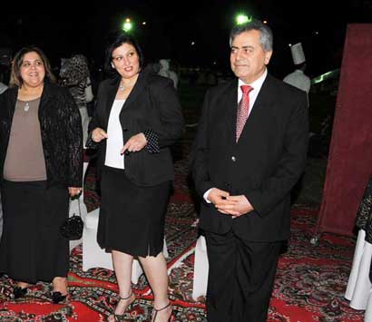 السفير وحرمه وأمل تركاوي في استقبال المهنئين 