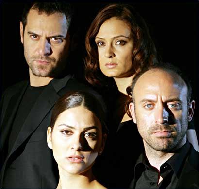 نجوم المسلسل