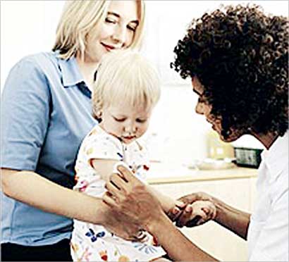 الالتزام بمواعيد التطعيم حماية من السعال الديكي 