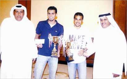 u0627u0644u0645u0637u0648u0639 u0648u062eu0644u0641 u0645u0639 u0628u0646 u0644u0627u0645u064a u0648u0627u0644u0647u0648u0644u0627u0646 u0641u064a u062au0643u0631u064au0645 u0633u0627u0628u0642