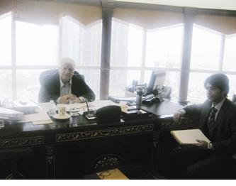 الإبراهيم يتحدث إلى الزميل نواف نايف