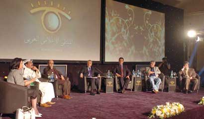  u0627u0644u0645u0634u0627u0631u0643u0648u0646 u0641u064a u062cu0644u0633u0629 u00abu0627u0644u0645u062du0637u0627u062a u0627u0644u0641u0636u0627u0626u064au0629 u0633u0645u0627u0621 u0627u0644u062du0631u064au0629u00bb