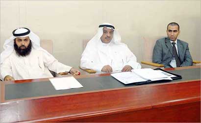 u0641u0647u062f u0627u0644u0645u0637u064au0631u064a u0645u062au0631u0626u0633u0627 u0627u0644u062cu0645u0639u064au0629 (u062au0635u0648u064au0631 u0646u0648u0631 u0647u0646u062fu0627u0648u064a)