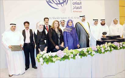 u0635u0628u0627u062d u0627u0644u062eu0627u0644u062f u0645u062au0648u0633u0637u0627u064b u0639u0627u064au062fu0629 u0633u0627u0644u0645 u0627u0644u0639u0644u064a u0648u0639u062fu062f u0645u0646 u0627u0644u0645u0643u0631u0645u064au0646 (u062au0635u0648u064au0631 u062cu0644u0627u0644 u0645u0639u0648u0636)