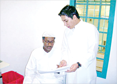 فيصل العميري يراجع المشهد مع الكاتب الحشاش