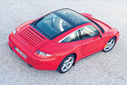 تصميم مثالي يغلب عليه حضور زجاجي رائع 