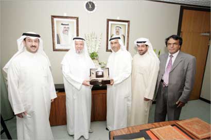  u0627u0644u0648u0632u064au0631 u0628u0627u0642u0631 u064au0633u0644u0645 u0627u0644u0642u0644u0627u0641 u0634u0647u0627u062fu0629 u0627u0644u062au0633u062cu064au0644