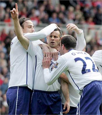 u063au064au063au0632 (u0648u0633u0637) u0646u062cu0645 u0645u0627u0646u0634u0633u062au0631 u064au0648u0646u0627u064au062au062f u064au062au0644u0642u0649 u062au0647u0646u0626u0629 u0632u0645u0644u0627u0626u0647 u0628u0639u062f u0647u062fu0641u0647 u0641u064a u0645u0631u0645u0649 u0645u064au062fu0644u0632u0628u0631u0647 (u0627u064a u0628u064a u0627u064au0647)