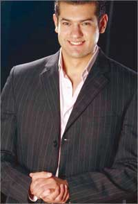 يوسف شرف الدين