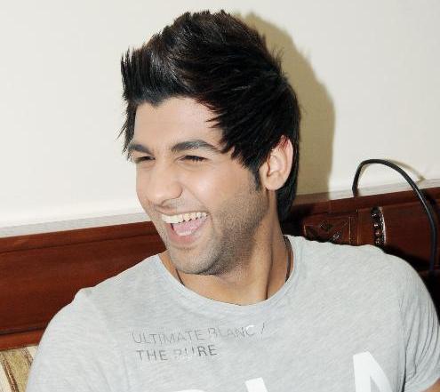 إبراهيم دشتي	(تصوير جلال معوض)