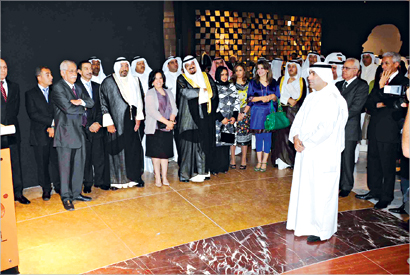 أثناء افتتاح المعرض