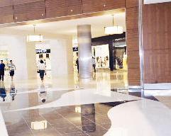 ساحات فسيحة