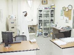 أحد سكان الوفرة في مكتب إدارة القوارض