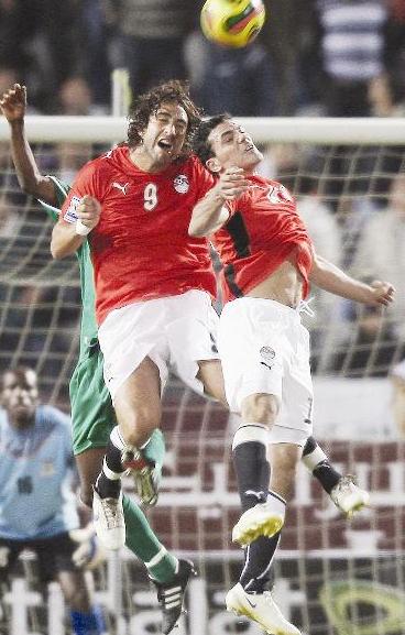 ميدو مع عمرو زكي