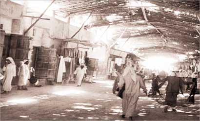 إقبال على السوق لشتى الاغراض