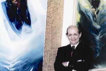 وجيه نحلة مع لوحاته