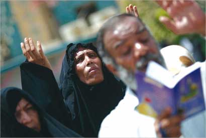 u0639u0631u0627u0642u064au0648u0646 u064au0635u0644u0648u0646 u0641u064a u0643u0631u0628u0644u0627u0621 u0627u0645u0633 (u0627 u0641 u0628) 