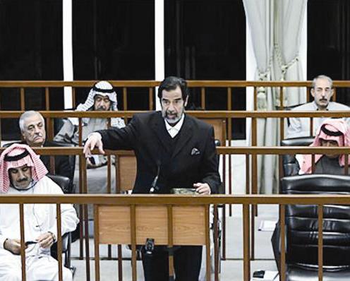 صدام حسين في المحكمة