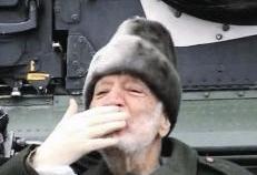 عرفات يرسل «بوسة» طائرة قبيل رحلته الأخيرة التي توفى خلالها