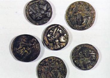 عملات معدنية قديمة وجدت في «فيلكا»