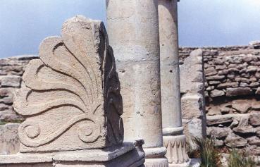 من الآثار في فيلكا