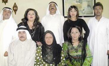 حياة مع عائلتها في «اليتم»