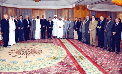 u0627u0644u0639u0628u0627u062fu064a u0648u062au0647u0627u0645u064a u0645u0639 u0627u0644u0633u0641u0631u0627u0621 u0627u0644u0645u0639u062au0645u062fu064au0646 u062eu0644u0627u0644 u062du0641u0644 u0627u0644u063au062fu0627u0621 