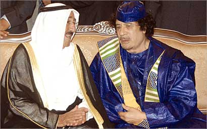  ... وملتقيا القذافي