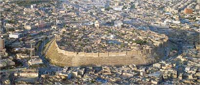 اربيل تتوسطها القلعة