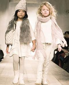 اناقة الانسات الصغيرات