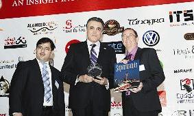 المدير العام يتسلم درع «السوبر براند»