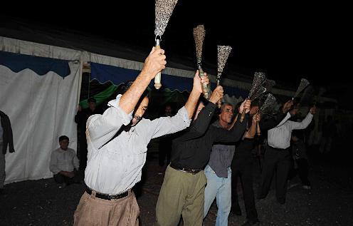 لطميات	(تصوير موسى عياش)