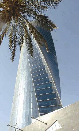 «برج التجارية»	(تصوير مرهف حورية)