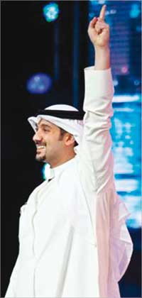 صادق قاسم فرحا بنيله لقب مخترع العرب 