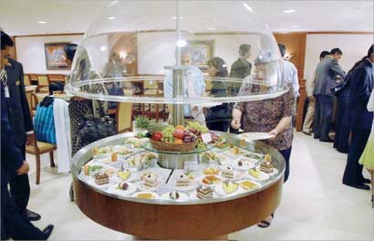 u062cu0627u0646u0628 u0645u0646 u0635u0627u0644u0629 u0627u0644u0631u0643u0627u0628 u0641u064a u0627u0644u0645u0637u0627u0631