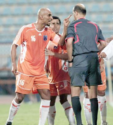 u062eu0627u0644u062f u0627u0644u0634u0645u0631u064a u0627u0639u062au0631u0641 u0628u062eu0637u0626u0647 tu00abu0627u0644u0627u0632u0631u0642 u062fu0648u062a u0643u0648u0645u00bb