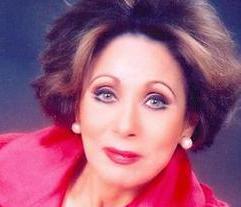 لبنى عبد العزيز