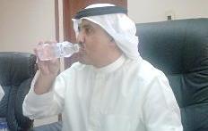 المضحي يشرب من مياه «ابراج» للتأكيد على سلامتها