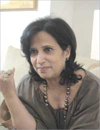 وزيرة الثقافة والإعلام الشيخة مي الخليفة