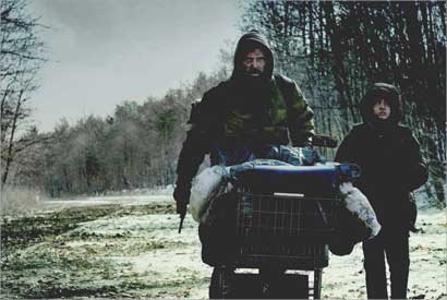 الأب والابن يصارعان الموت 