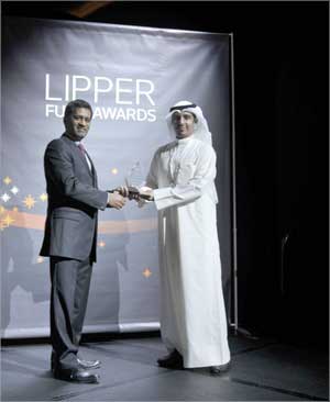 u0645u062du0645u062f u0627u0644u0633u0639u062f u0641u064a u062du0641u0644 u062au0648u0632u064au0639 u062cu0648u0627u0626u0632 u00abu0644u064au0628u0631u00bb 