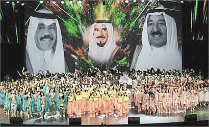 زهرات «التربية» تنشدن ... الكويت لمن أحبها