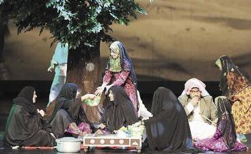 مشهد تمثيلي عن الحياة الاجتماعية قديما