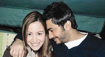 تامر حسني ومنة شلبي شريكته في بطولة «نور عيني»