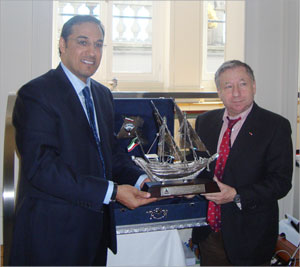 u0623u062du0645u062f u0627u0644u062fu0627u0648u062f u064au0642u062fu0645 u062fu0631u0639u0627 u062au0630u0643u0627u0631u064au0629 u0639u0628u0627u0631u0629 u0639u0646 u00abu0628u0648u0645u00bb u0625u0644u0649 u062au0648u062f (u0643u0648u0646u0627)