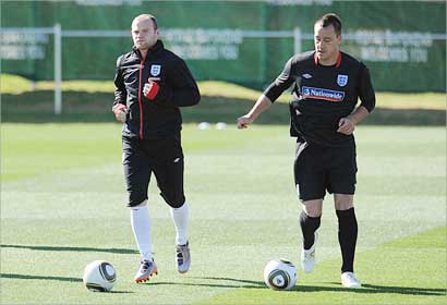 u0648u0627u064au0646 u0631u0648u0646u064a u0648u062cu0648u0646 u062au064au0631u064a u0623u062bu0646u0627u0621 u0627u0644u062au062fu0631u064au0628 (u0623 u0628) 