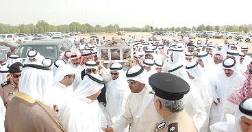 جموع من المشيعين